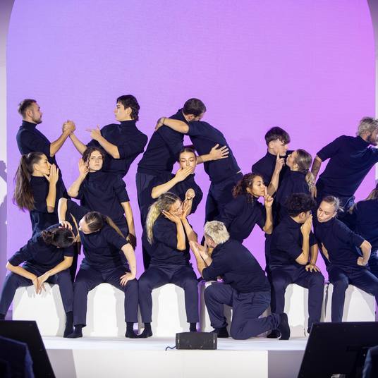 Umělecký most mezi tradicí a budoucností